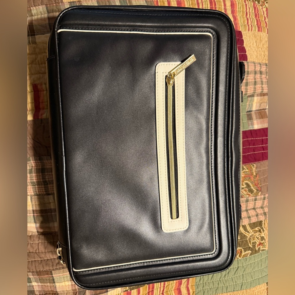 ESTĒĒ LAUDER makeup bag